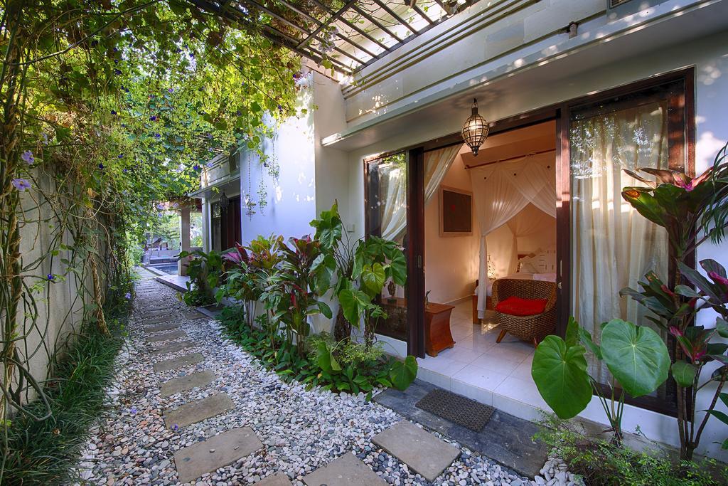 Garden Villas Семіньяк Екстер'єр фото
